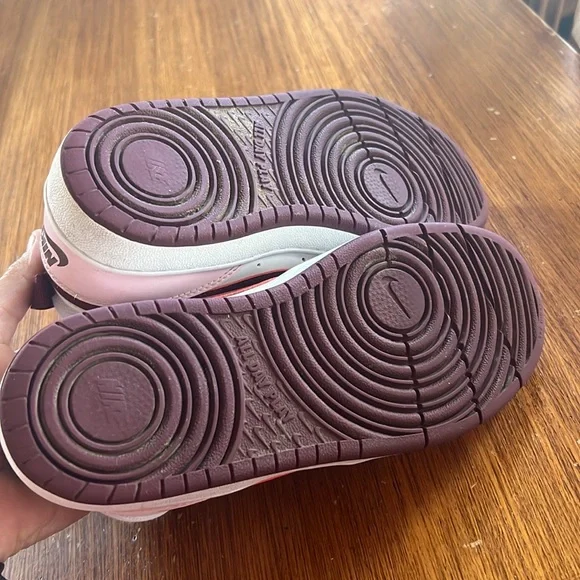 Nike Air Kids - Picture 5 of 7